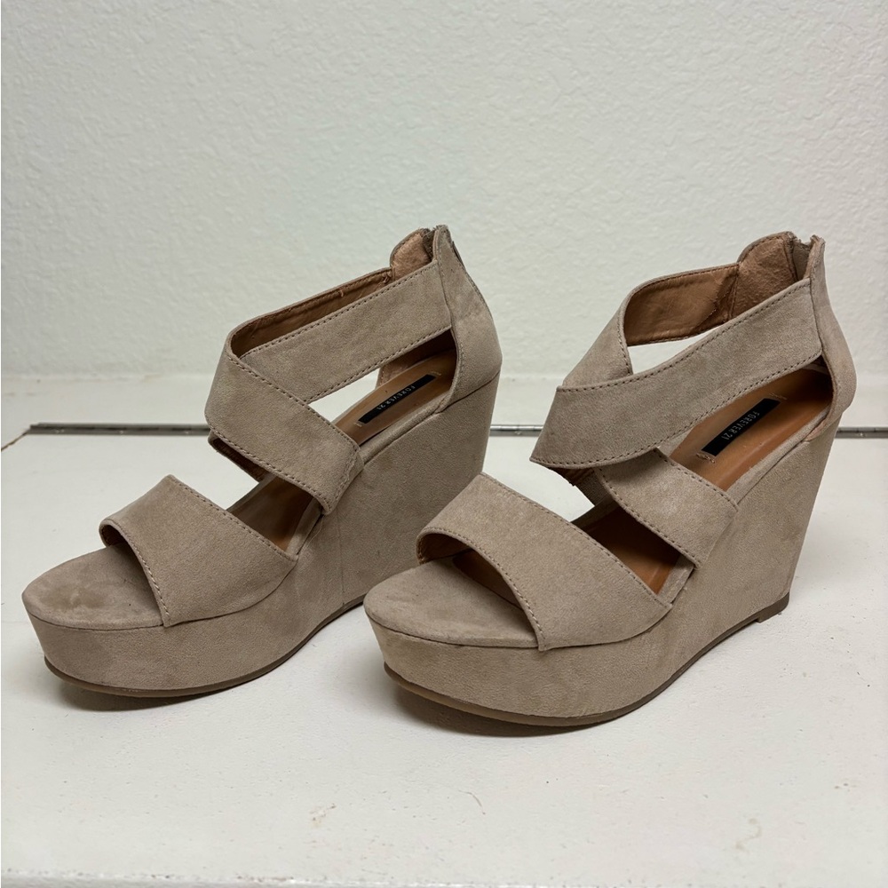 Forever 21 Beige Wedge Sandals